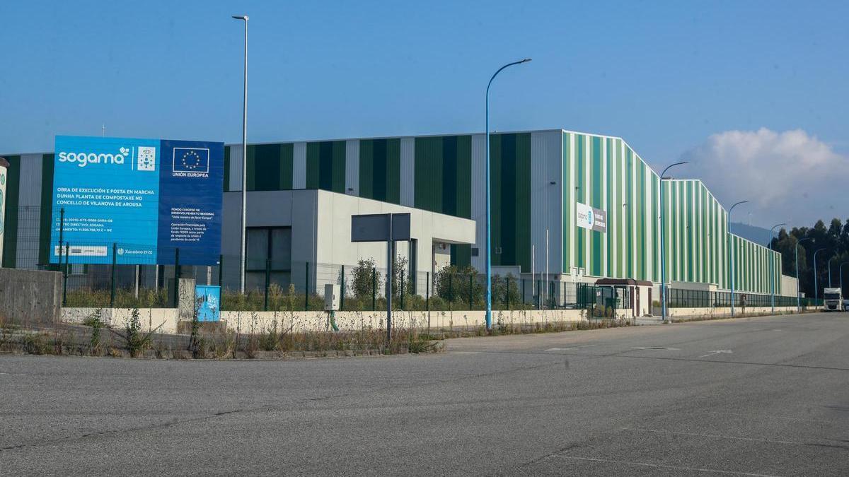 Fachada de la planta de biorresiduos de Sogama en Baión.