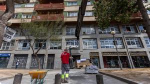 Bloque de 120 pisos residenciales de la calle Tarragona se ha convertido en un bloque de 120 pisos turísticos por una brecha legal