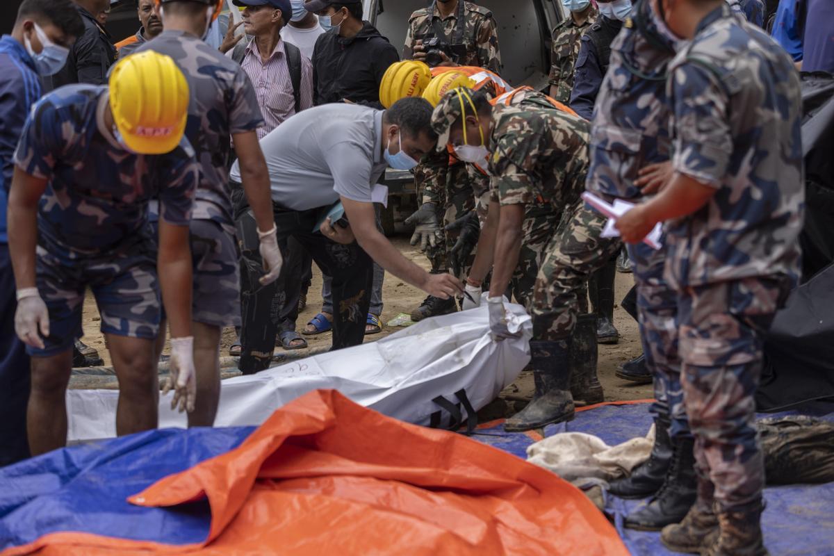 Nepal contabiliza 148 muertos y daños masivos tras las peores lluvias en décadas