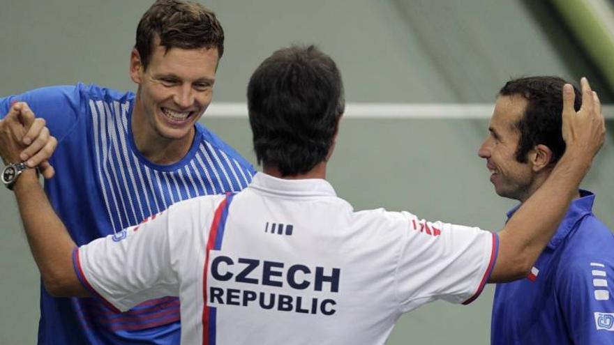 Los checos pasan a la final de la Copa Davis tras vencer a Argentina (3-0)