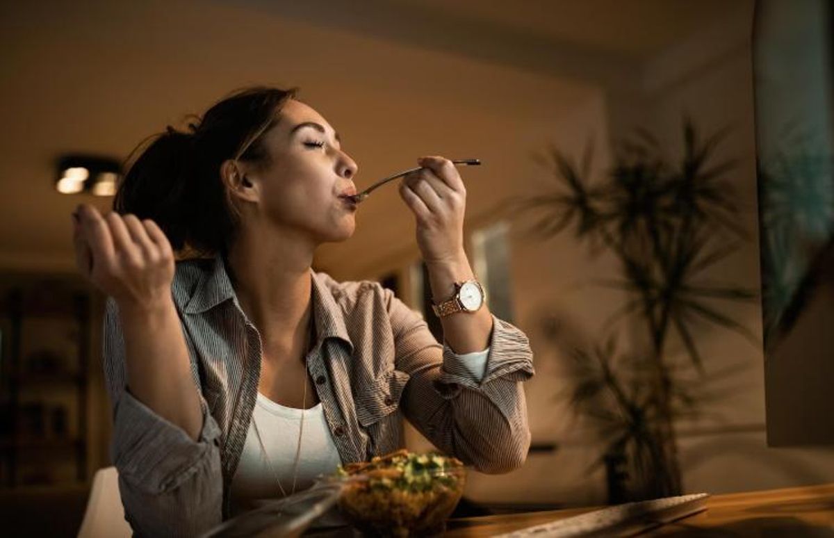 Sopar tard pot tenir repercussions negatives per l'organisme