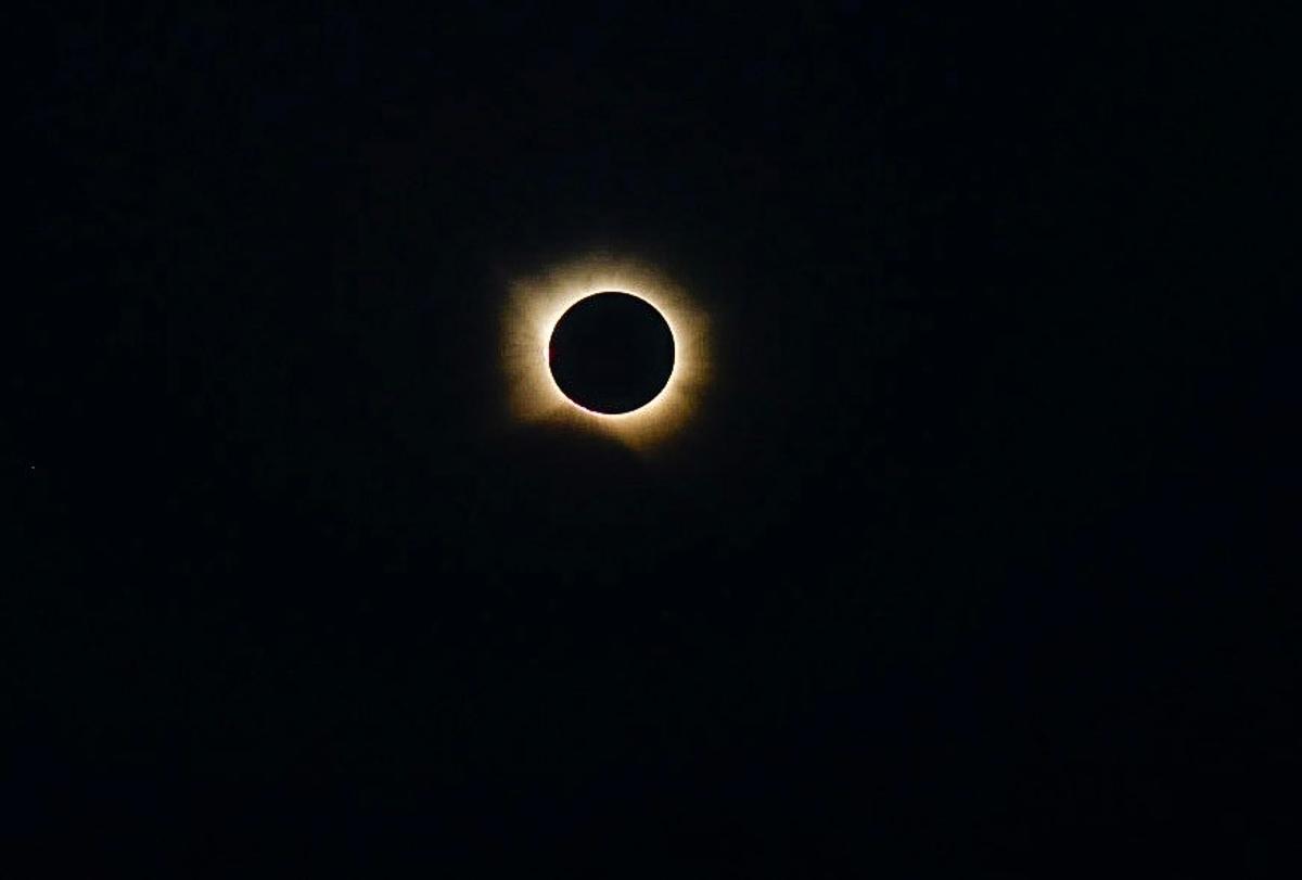 Así ha sido el eclipse de sol total en la Comunitat Valenciana
