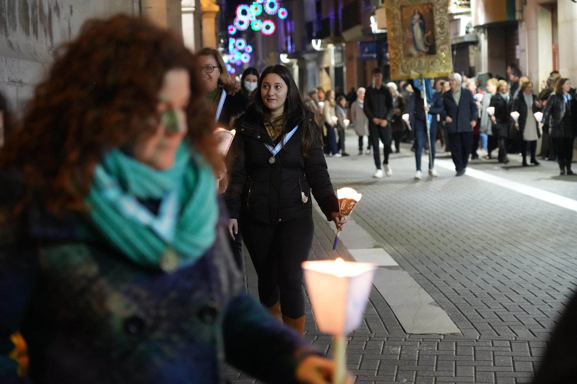 La procesión del 'farolet' cierra las fiestas de las purisimeras en Vila-real