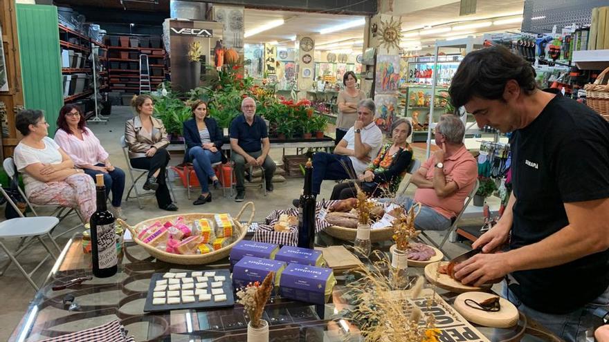 Centenars de persones gaudeixen de la tercera edició de l&#039;Empordà als aparadors