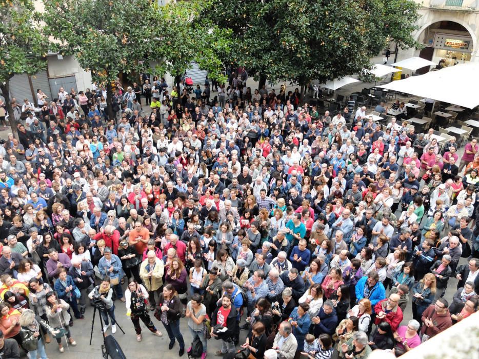 Concentració de rebuig de la violència policial de l'1-O a Figueres