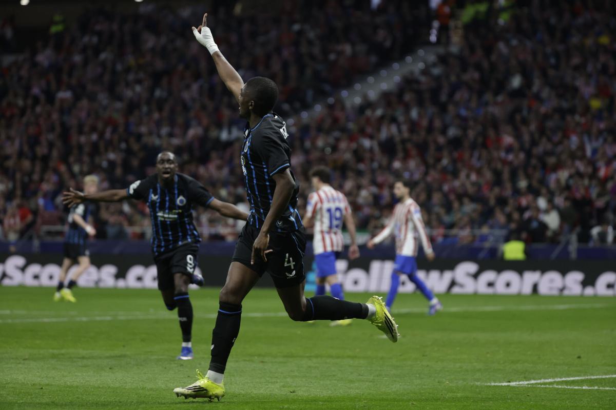 Joel Ordóñez celebra el gol de su equipo.