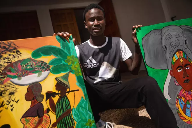 El artista migrante Djiberl Cisse