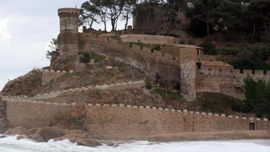 Tossa restaurarà part de la muralla de la Vila Vella