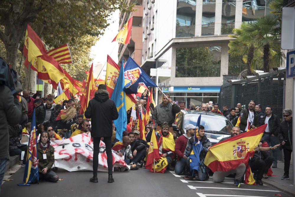 La manifestació per la unitat d''Espanya aplega unes 700 persones a Manresa