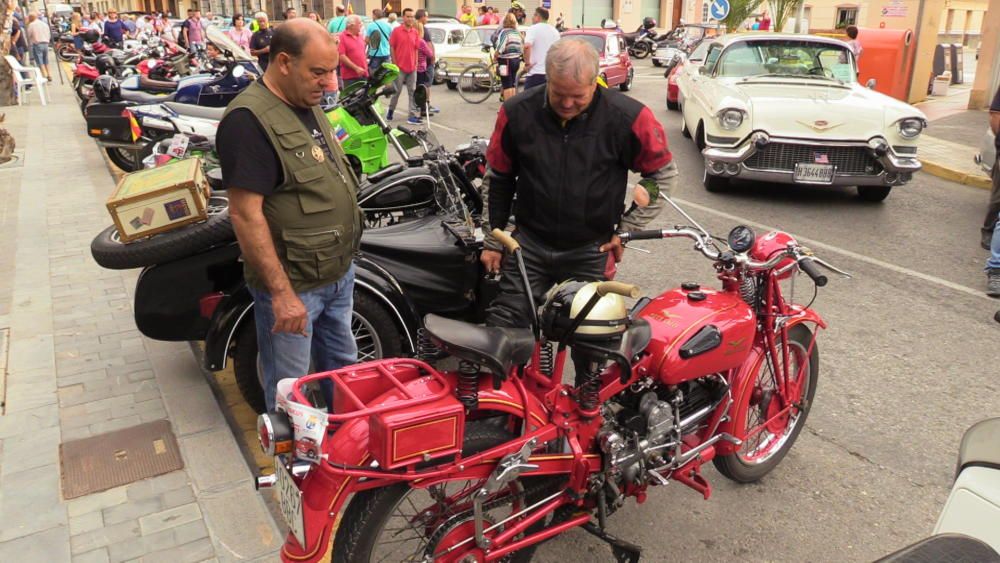 Ruta de coches y motos clásicas en Los Montesinos