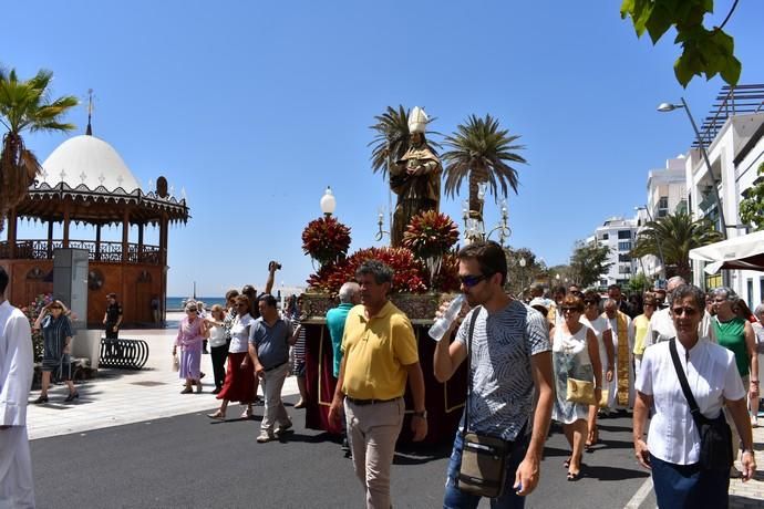 San Ginés, procesión con traca de calor a 30 grados