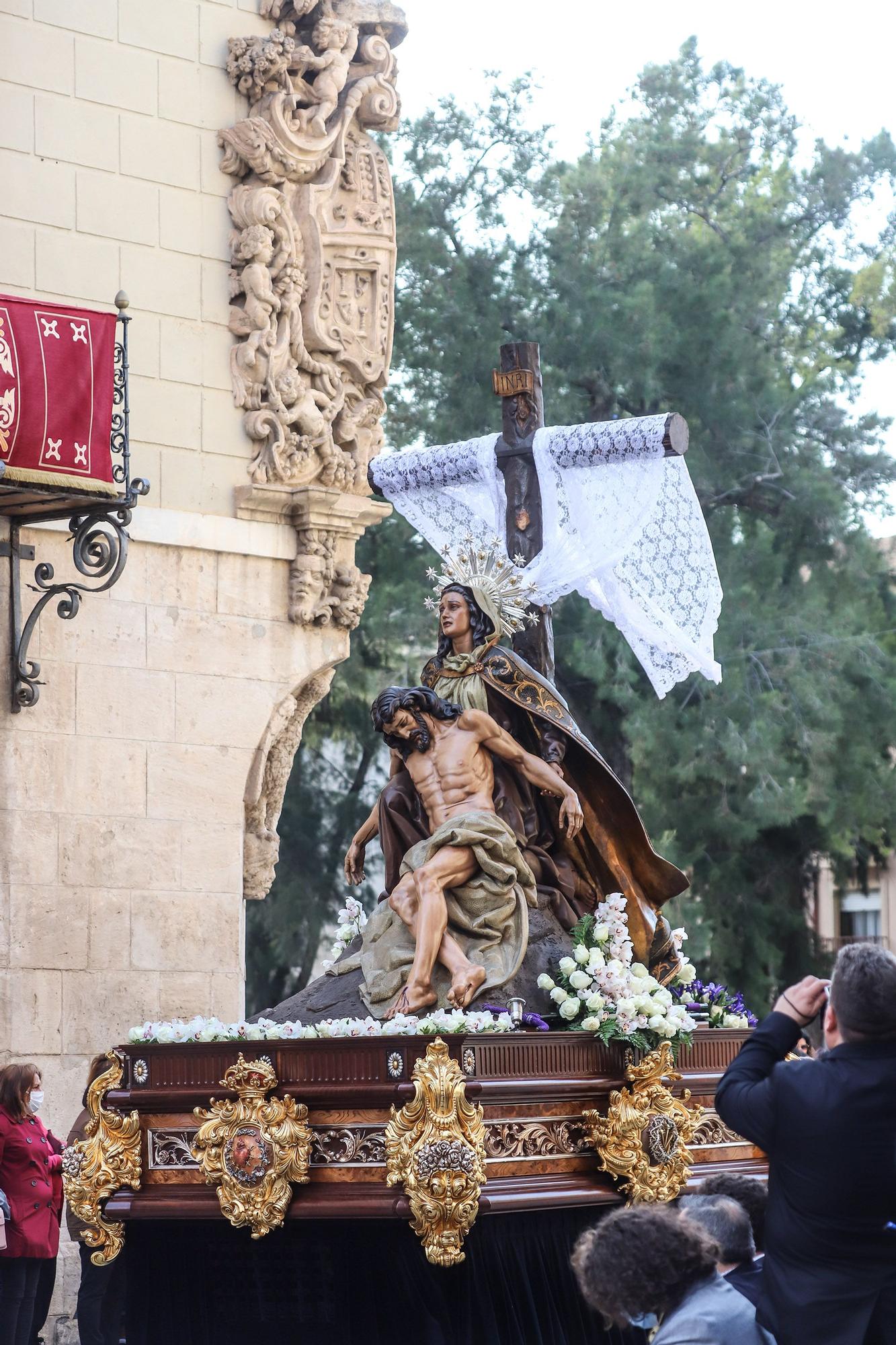 Procesión de Las Mantillas en Orihuela