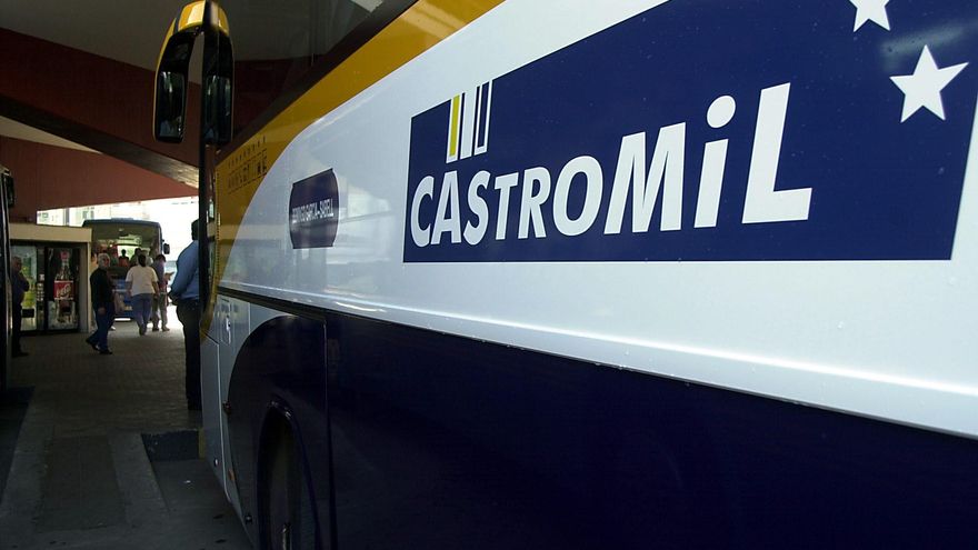 Dos nuevas paradas se suman en Santiago a la ruta de autobús que une Vigo y A Coruña