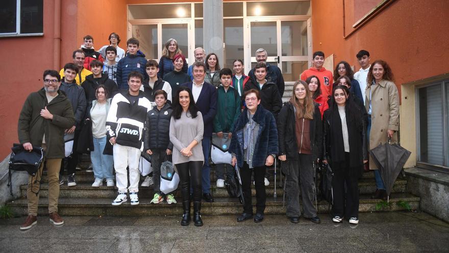 Concello e Instituto Galego da Ciencia fallan los concursos escolares de robótica y drones