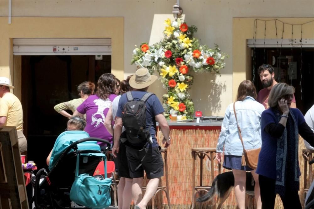 Gran ambiente en al Fiesta de las Cruces de Mayo en Cartagena