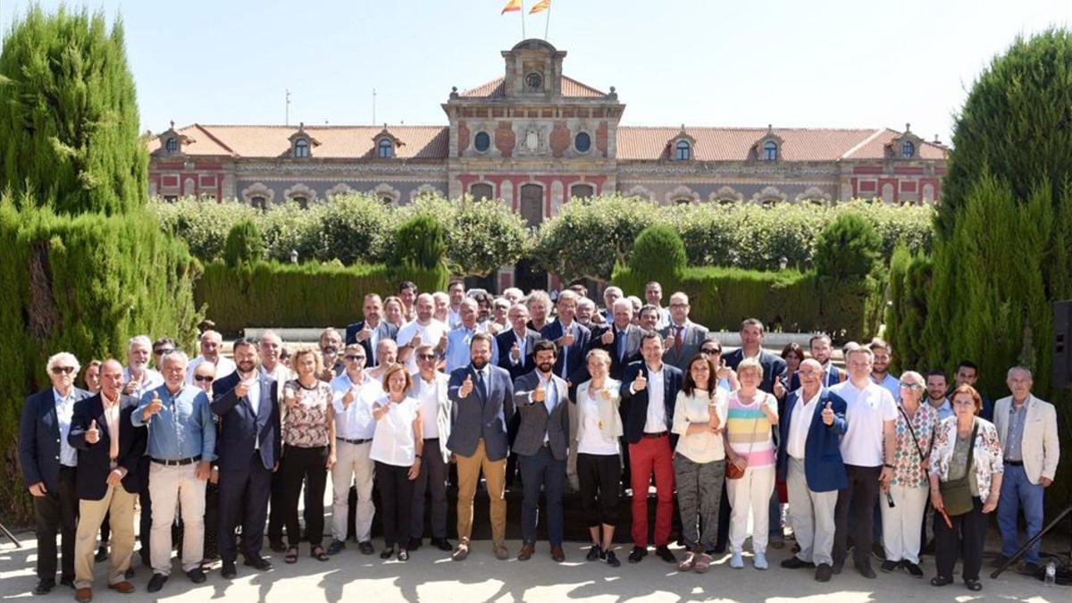 Representantes de todos los organismos implicados en la nueva ley del deporte catalán