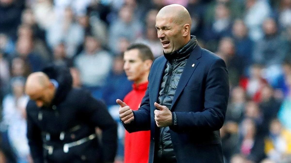 Zidane vivió una plácida jornada ante el Alavés