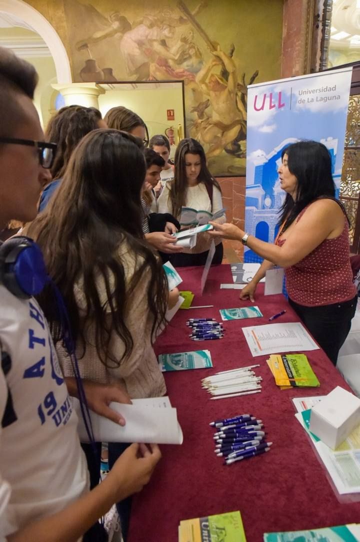 Salón de Orientación Universitaria, Unitour, dirigido a alumnos de Bachillerato, padres y educadores