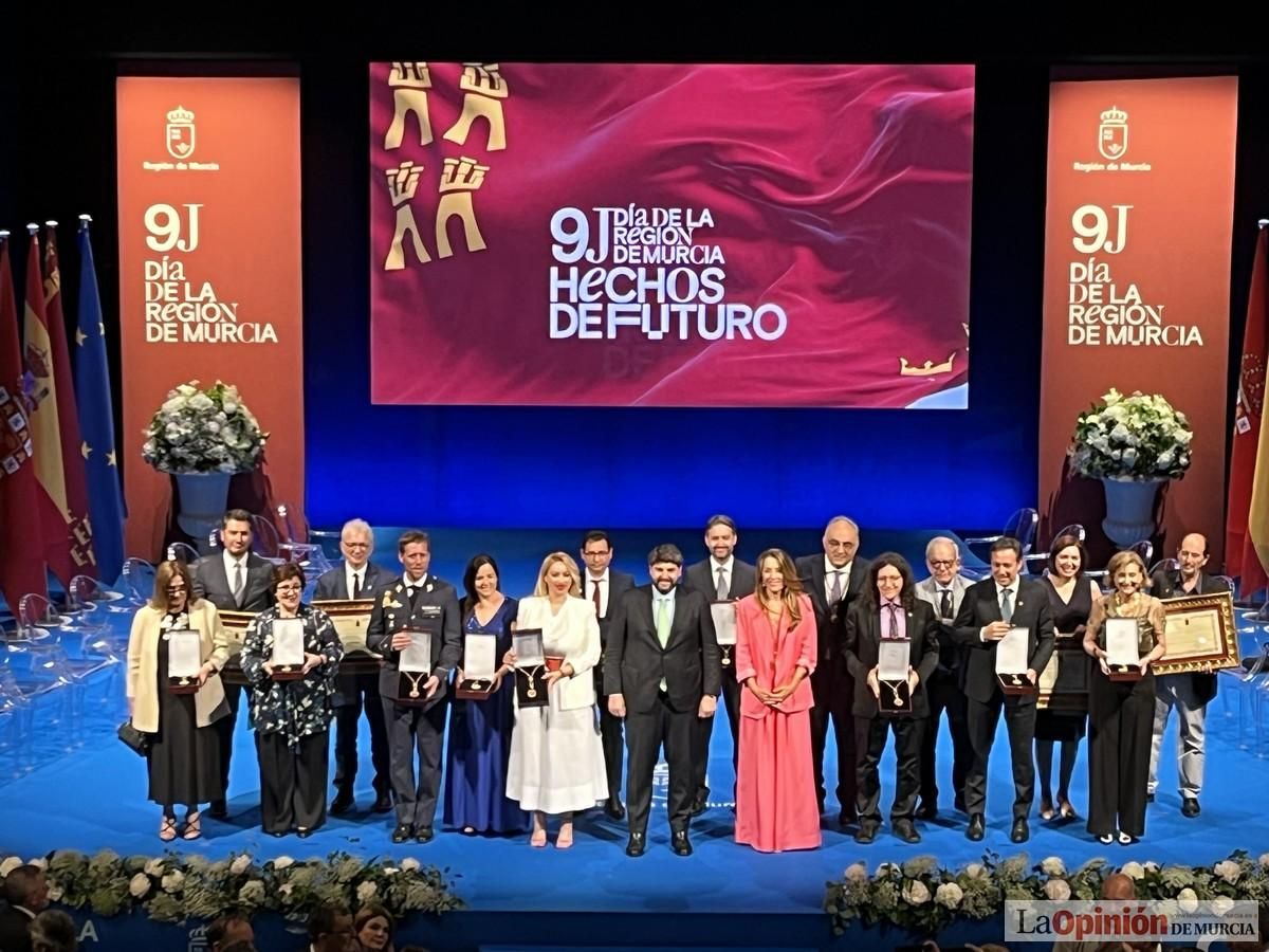 Así ha sido el acto institucional del Día de la Región de Murcia en el Teatro Romea