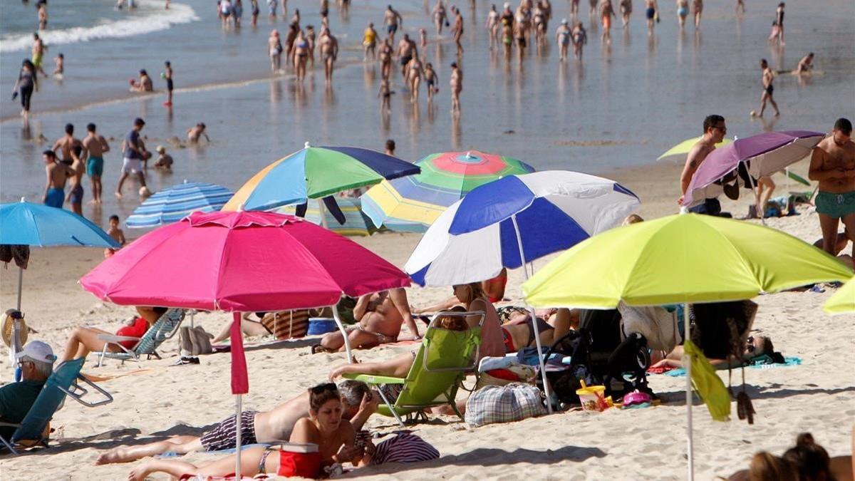 El alcalde de Vigo, abierto a cuadricular las playas para garantizar la seguridad en su reapertura