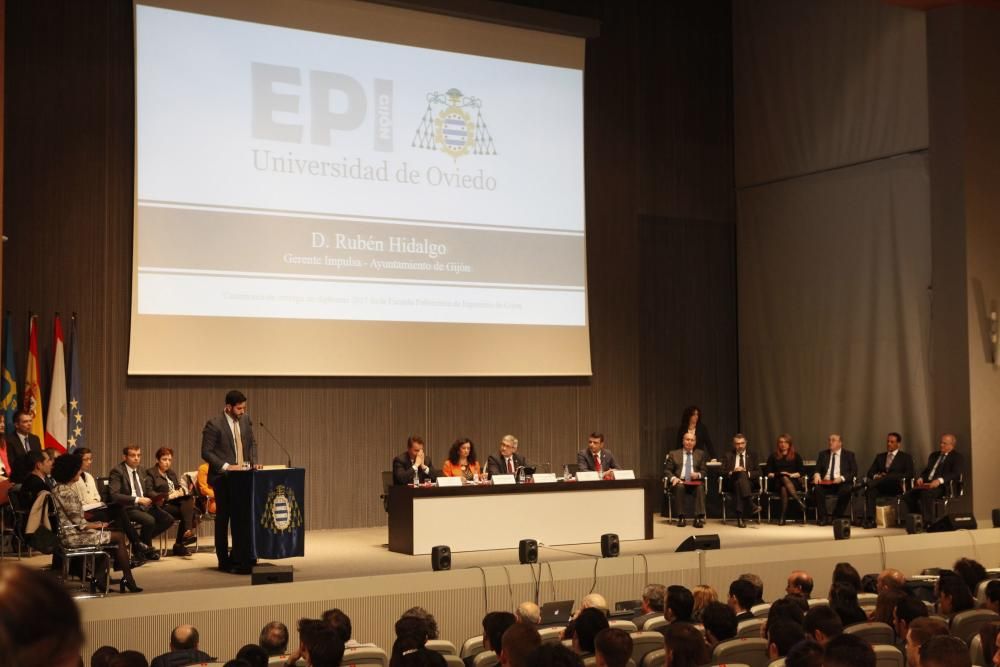 Entrega de diplomas de la Escuela Politécnica de Gijón.