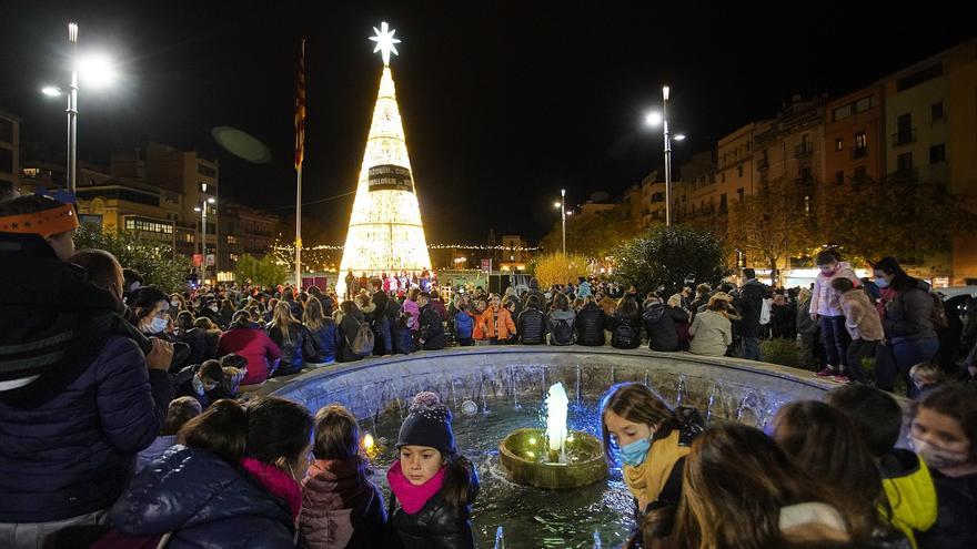 Girona dona la benvinguda al Nadal amb l&#039;encesa dels llums