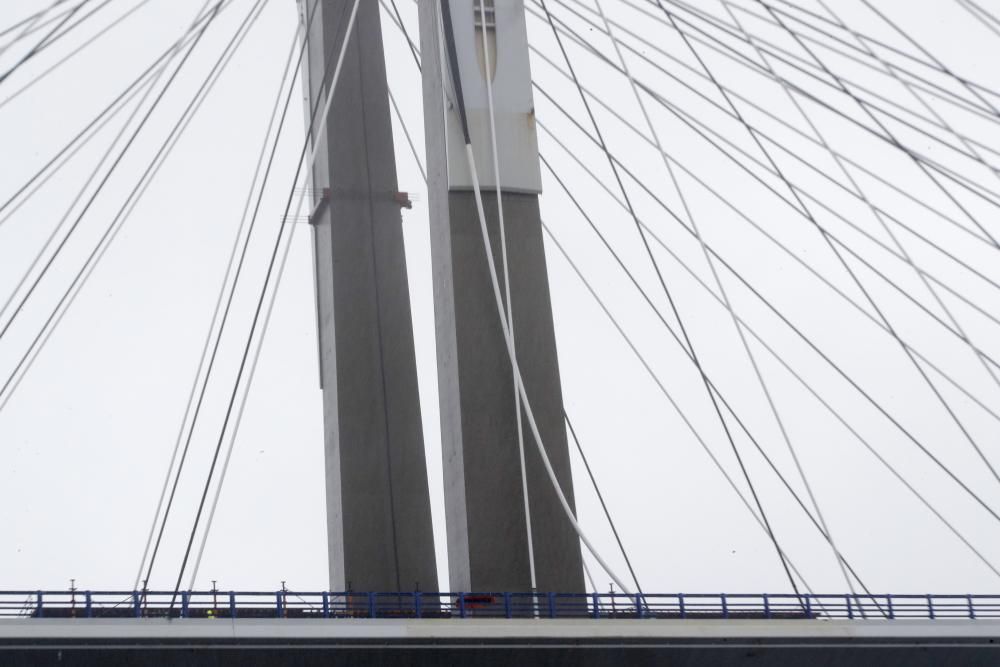 Rotura de uno de los tirantes del puente de Rande