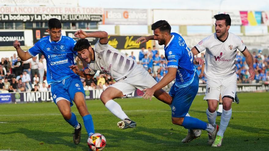 El ‘play off’ de ascenso a Segunda RFEF | El Ciudad de Lucena y el CD Pozoblanco se la juegan