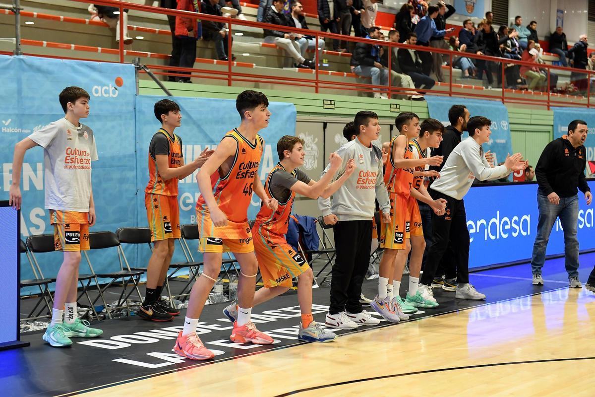 Victoria emocionante del infantil A masculino de Valencia Basket  en el arranque de la Minicopa Endesa