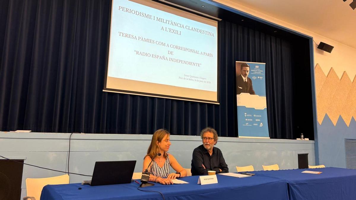 Irene Quintana, doctorand a la UdG, i Lluís Costa, director de la Càtedra Hipòlit Nadal i Mallol de Periodisme i Revistes en Català de la UdG.