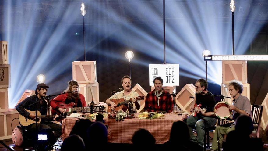El "Colectivo Ostatua" lleva su música al Jovellanos