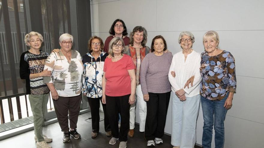Mujeres mayores juntas contra la soledad y el edadismo: "Hem