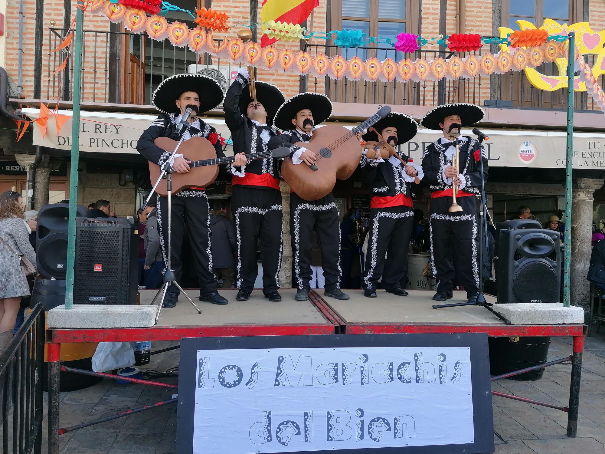 Toro parodia el Carnaval con mucho humor