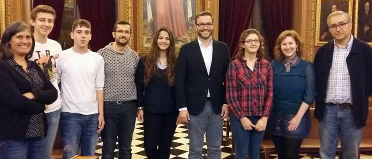 Alumnos del IES Madina Mayurqa se reunieron con el alcalde Hila.