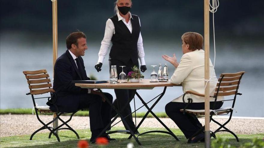 Merkel y Macron subrayan la importancia del eje Berlín-París en la reconstrucción económica de la UE