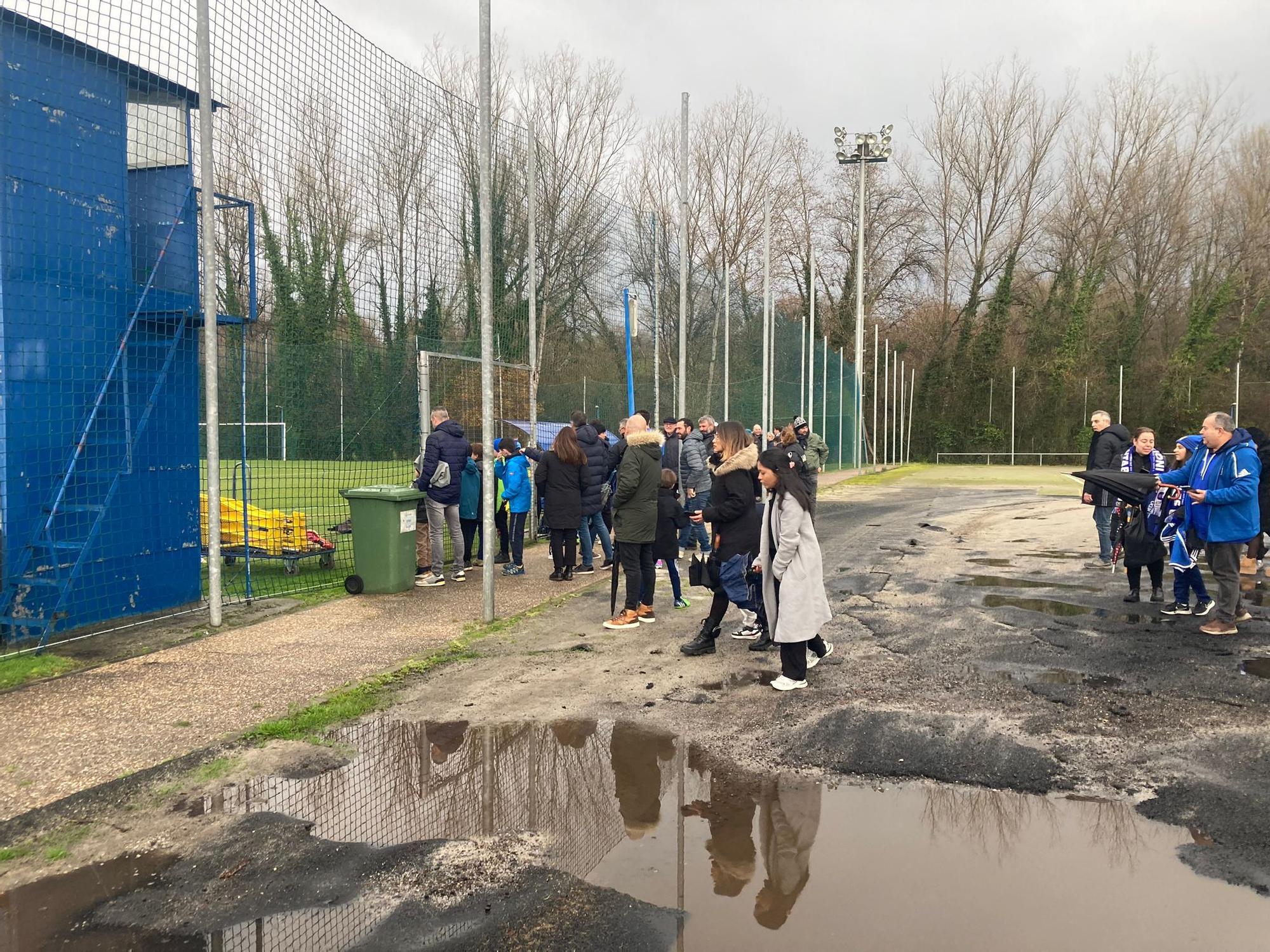 EN IMÁGENES: El Oviedismo inunda El Requexón en la previa de Reyes