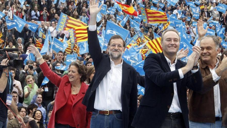 Rajoy presenta la gestión del Consell como modelo de «lo que hay que hacer»