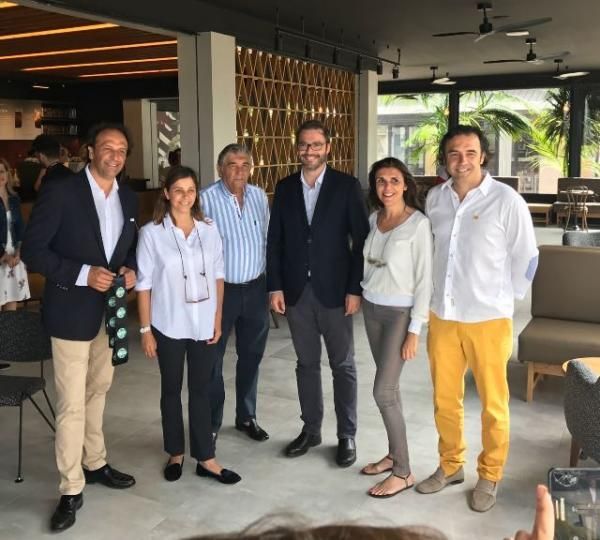 El primer Starbucks de España en la playa está en Mallorca