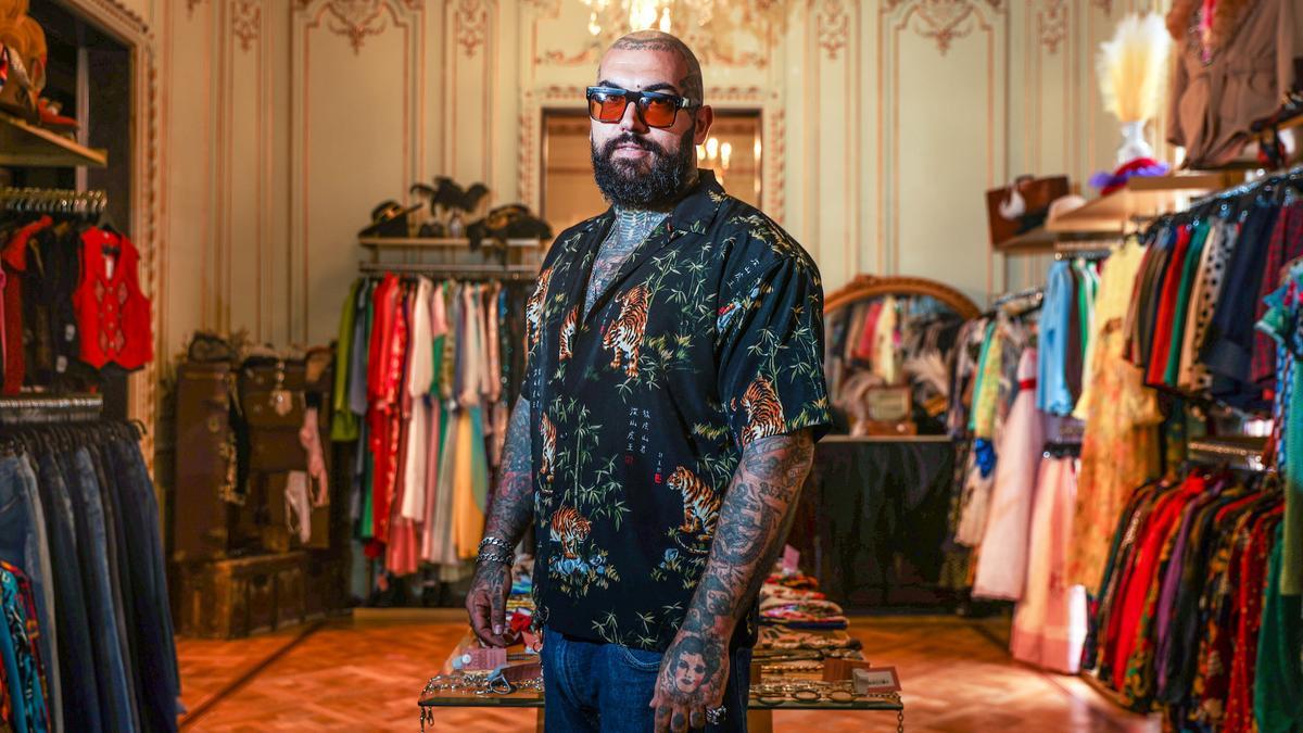Daniel Martínez, CEO de Flamingos Vintage y de la Casa Gralla, el nuevo templo de la moda en Barcelona.