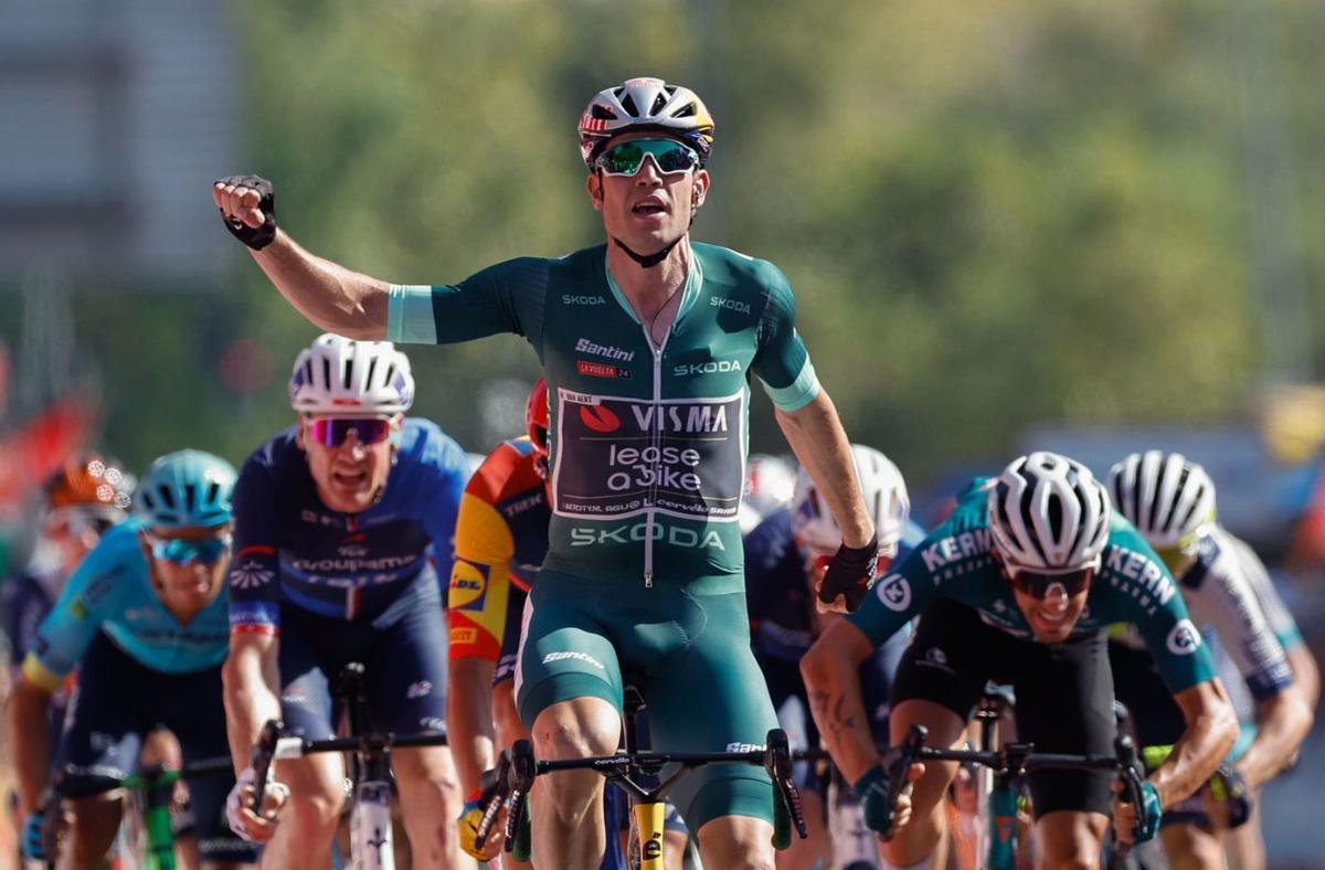 A Van Aert, pletòric, no el frena ni la foguera de la Vuelta