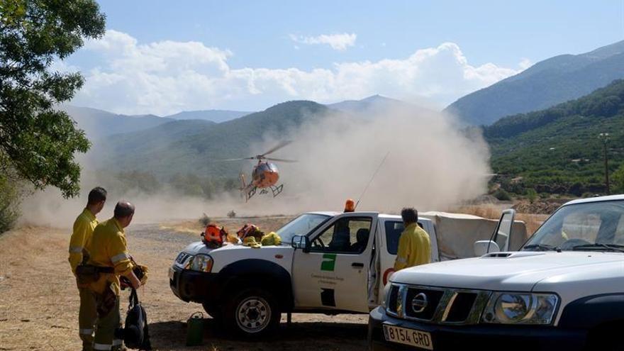 Nueva reactivación del incendio que afecta a la Garganta de los Infiernos