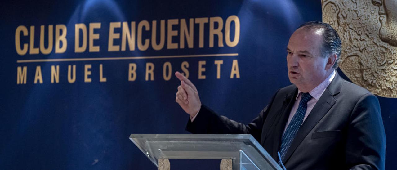 José Vicente Morata, ayer tarde, en el Club de Encuentro Manuel Broseta.