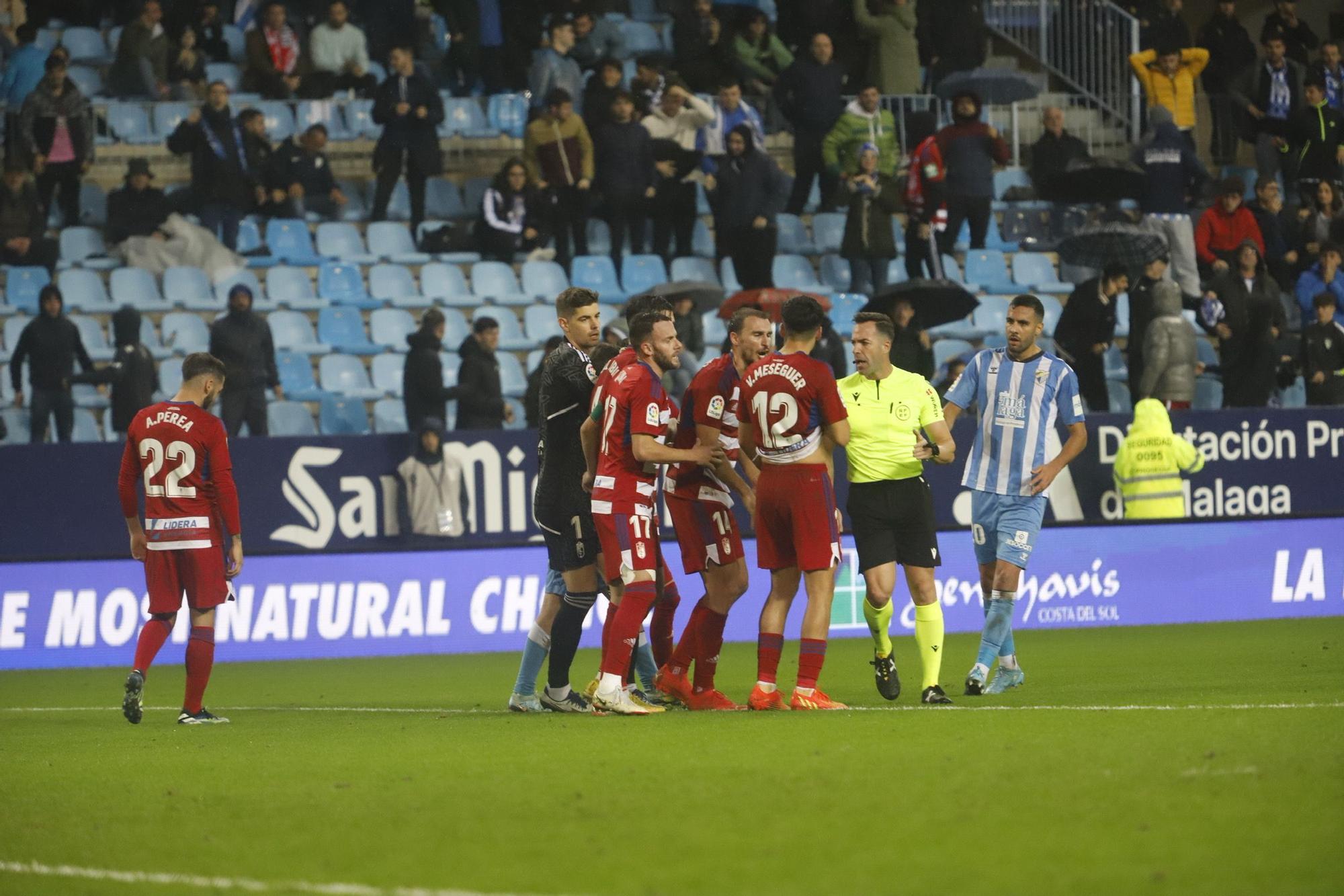 El Málaga CF - Granada CF, en imágenes