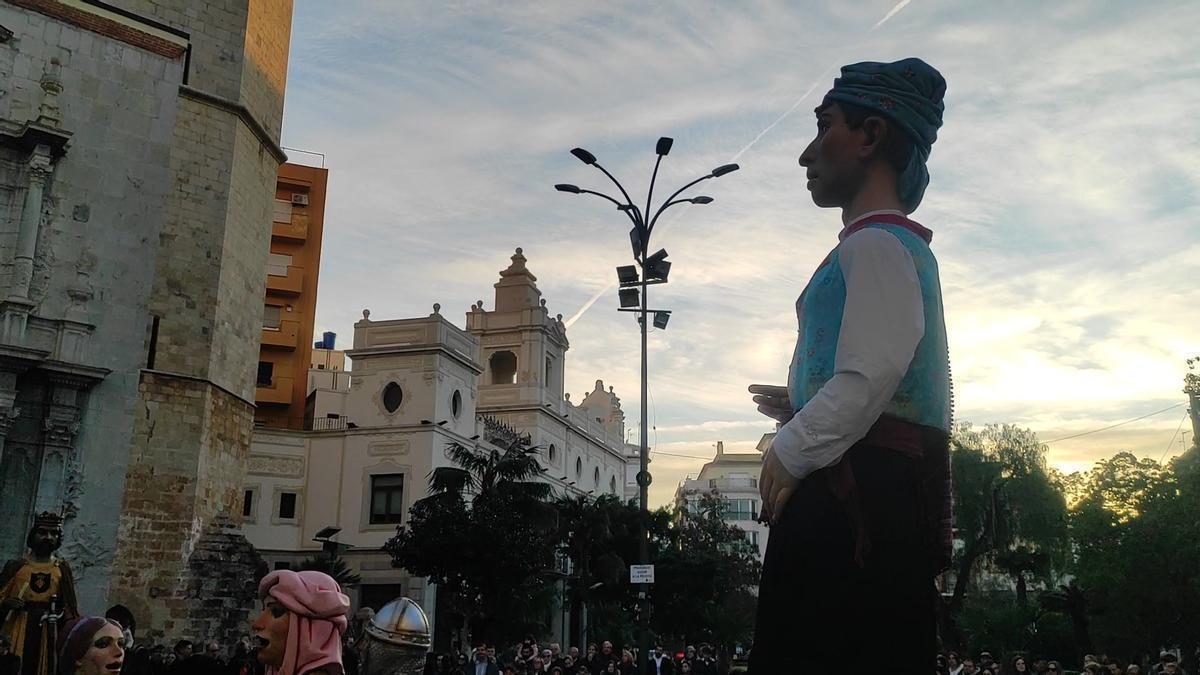 Así fue la XIX edición del Aplec de Gegants i Cabuts de Burriana