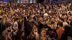 Botellón en plaza Espanya, coincidiendo con el primer dia de la Merçè.