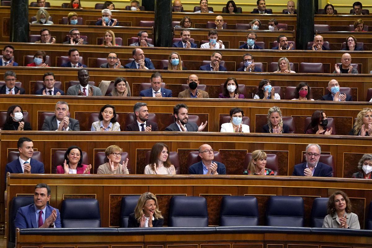 Sánchez salva un altre ‘match ball’ de la legislatura però aprofundeix la fractura amb ERC