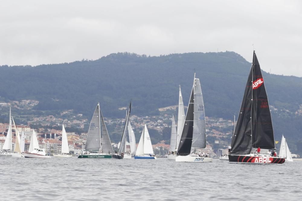 Las imágenes de la salida de la regata Rías Baixas