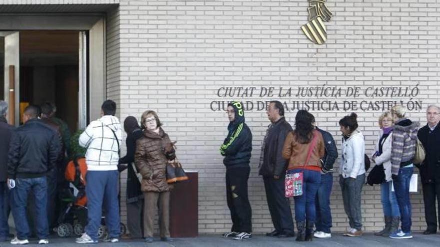 El CSI-F dice que el refuerzo en  el registro civil es «insuficiente»