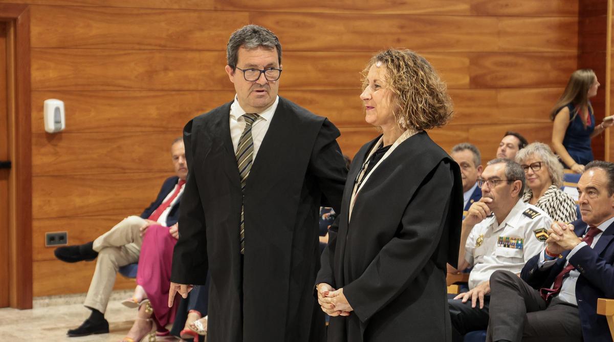 Acto de imposición de Togas y Juramento o Promesa de las colegiadas y colegiados incorporados en el último año al Ilustre Colegio Oficial de Procuradores de Alicante