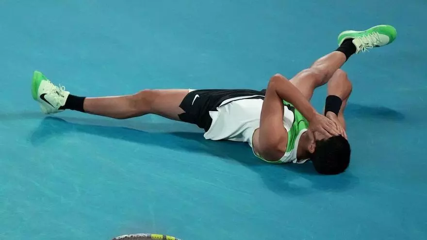 La aplaudida reacción de Fernando Alonso al histórico triunfo de Alcaraz en el Open de Australia: "Salvaje"